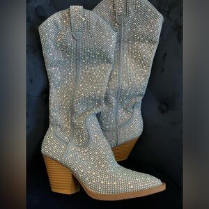 Cowgirl bedazzled boots